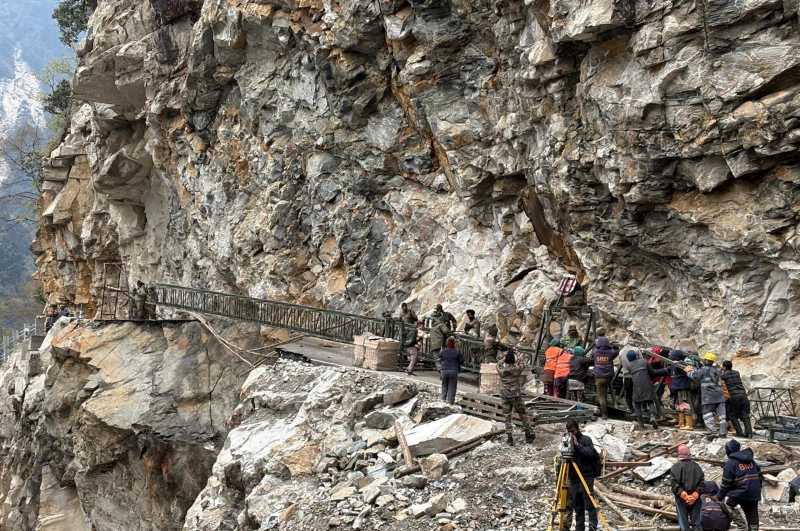 Indian Army Evacuates Over 1,100 Tourists in Sikkim Under Operation HimSetu